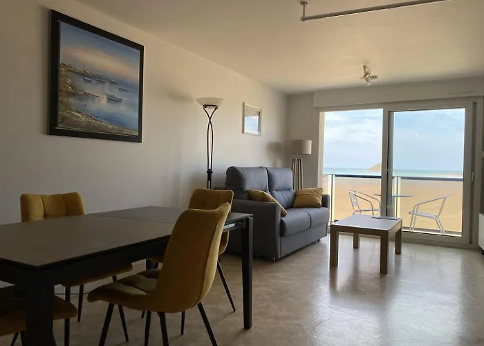 1000 - Studio Sur La Digue Du Val Andre Avec Magnifique Vue Mer